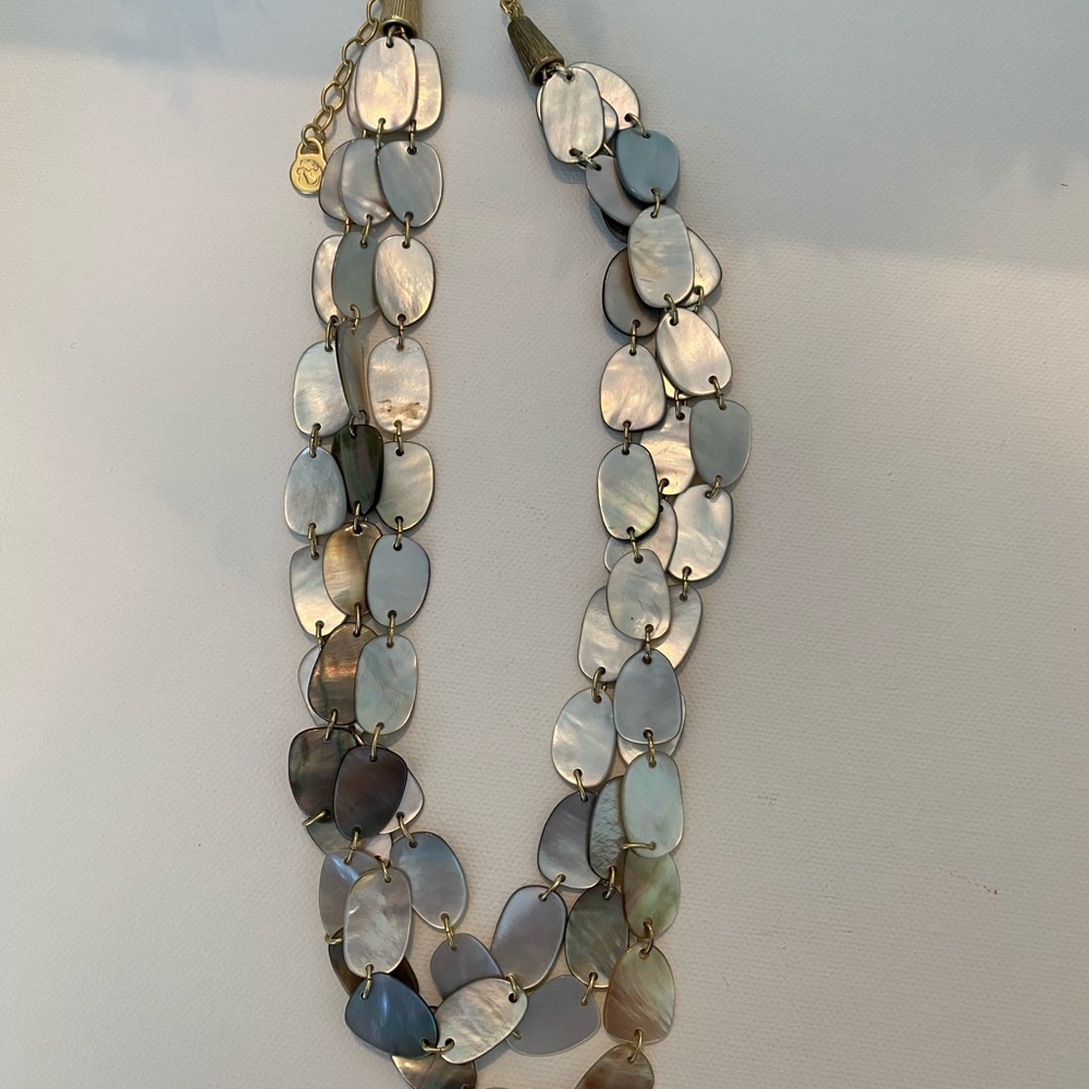 Spartina 449 Iridescent Shell Necklace